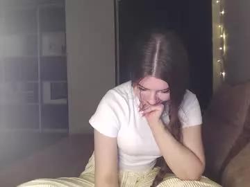 Freechat amoremeoww on Chaturbate