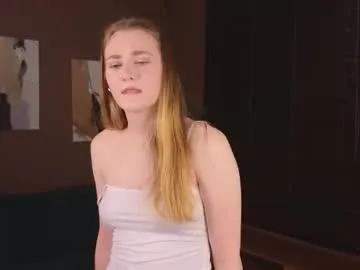 aprildray — Hi, I'm April, #18 yo, I'm #new and so #shy to be here GOAL: Turn around  #cute #teen [104 tokens remaining]