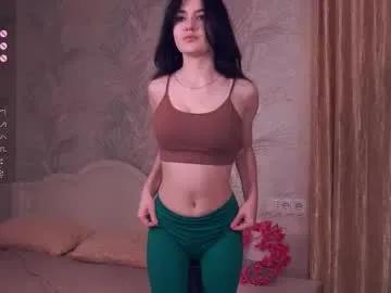 aveloria — PVT ON /  We start standing, finish on the bed :3 - Goal: Air kiss  [13 tokens left] #18 #new #bigboobs #skinny #shy