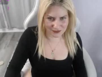 Freechat bellastar84 on Chaturbate