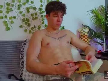 Freechat bravo_maestro on Chaturbate