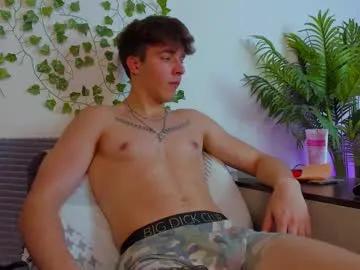 Freechat bravo_maestro on Chaturbate