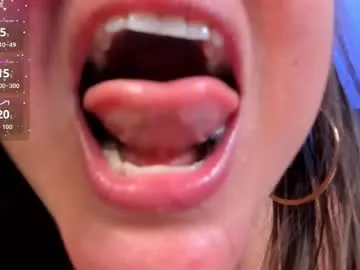 Freechat brennastone on Chaturbate