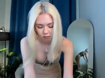 cassie_palmer — lotion between my tits [443 tokens left] Hello! Don't be shy hee hee #18 #blonde #shy #bigboobs #bigass