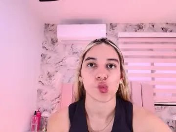 Freechat celeste_moonx on Chaturbate