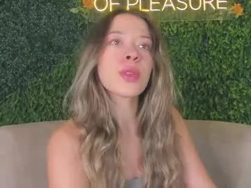 Freechat chloe_dee_ on Chaturbate