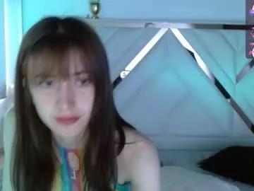 chloejohnsoon — blowjob [14 tokens left]  #latina #18 #slim #anal #smalltits