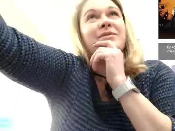 Freechat dixie_comanche on Chaturbate