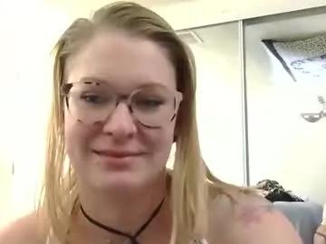 dixie_comanche — Fuck No Nut November  It's Nut Everyday November//Let's see what shirts my #natural #bigboobs don't fit into anymore // GOAL: Boob bounce + squeeze close-up [221 tokens left] // EPIC GOAL: Buy new to