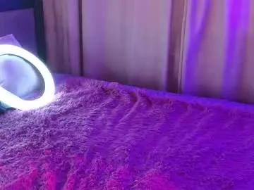 Freechat dyna_bae on Chaturbate