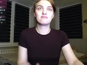 Freechat emiliarhodes on Chaturbate