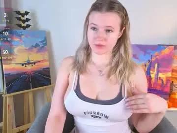Freechat emilyhewell on Chaturbate