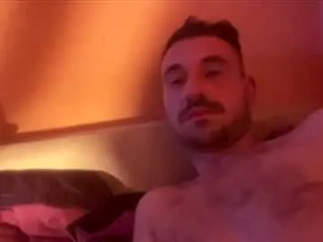 Freechat emmaryve on Chaturbate