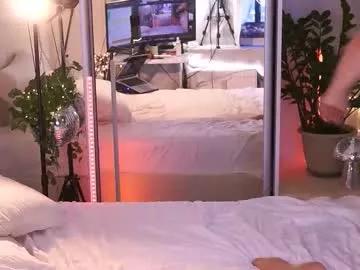 Freechat ffoxyflame on Chaturbate