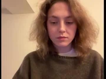 Freechat holydori on Chaturbate