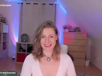 Freechat ilucyme on Chaturbate