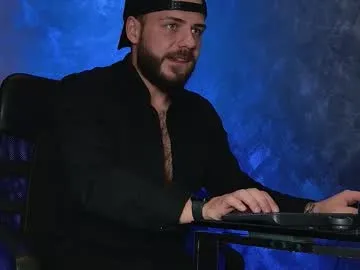 Freechat juliusmasters on Chaturbate