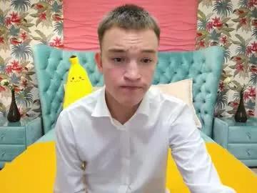 Freechat kevinm1lky on Chaturbate