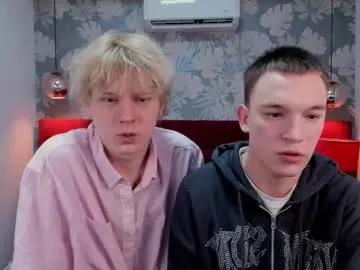 Freechat kevinm1lky on Chaturbate