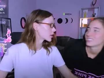 Freechat khloebeauty on Chaturbate