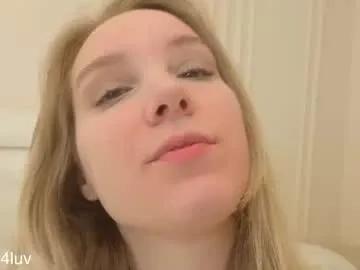 l1n4luv — Hiii, my name Lina !!!! GOAL: take off skirt  #shy #18 #blonde  #bigboobs [397 tokens remaining]