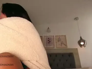 Freechat laurensaenz on Chaturbate