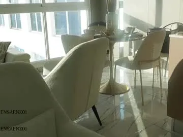 Freechat laurensaenz on Chaturbate