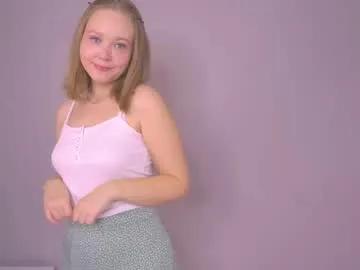 Freechat lilahhn on Chaturbate