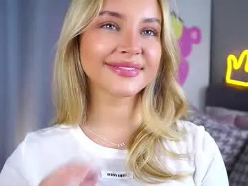 Freechat lipswithsmileonthem on Chaturbate