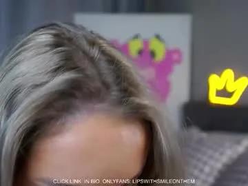 Freechat lipswithsmileonthem on Chaturbate