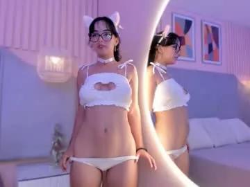 Freechat little_vel on Chaturbate