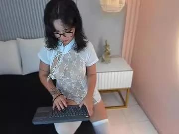 Freechat little_vel on Chaturbate