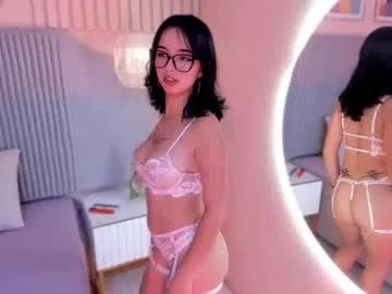 Freechat little_vel on Chaturbate