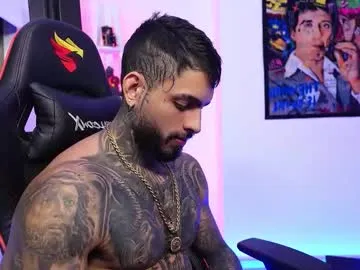 Freechat logan_hugh8 on Chaturbate