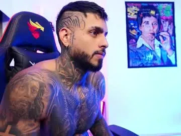 Freechat logan_hugh8 on Chaturbate