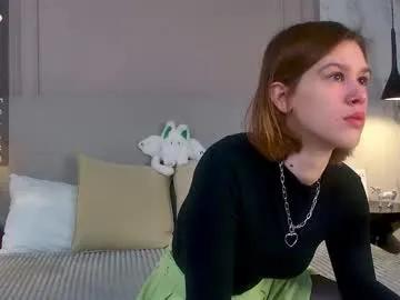 Freechat lorapuffs on Chaturbate