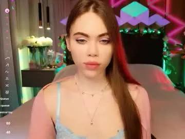 Freechat lucifiella on Chaturbate