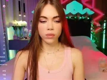 Freechat lucifiella on Chaturbate