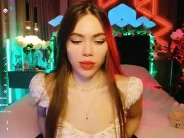 Freechat lucifiella on Chaturbate