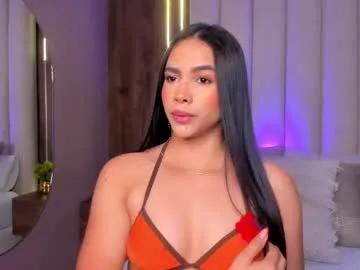 Freechat lucysalvatore on Chaturbate