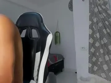 Freechat lunay_bigcock420 on Chaturbate