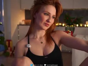 lynnalltop on Chaturbate 
