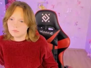 Freechat madeline_doll on Chaturbate