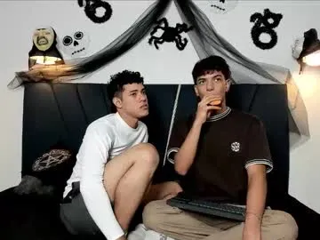 Freechat maicol_cum23 on Chaturbate