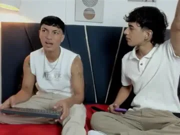 Freechat maicol_cum23 on Chaturbate