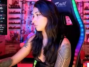 Freechat mavis_fuentes on Chaturbate