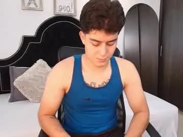 Freechat maxxicruz on Chaturbate