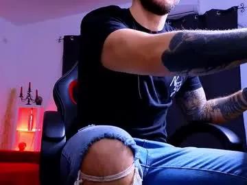 Freechat mightyaaron on Chaturbate