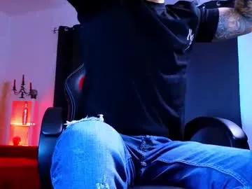 Freechat mightyaaron on Chaturbate