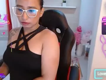 Freechat mrskatty on Chaturbate